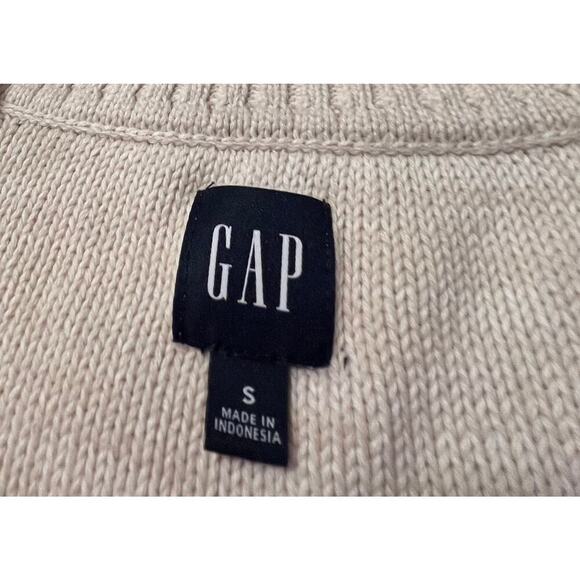 Gap V-neck sweater
Cream colored 
Size small￼ - Picture 6 of 8
